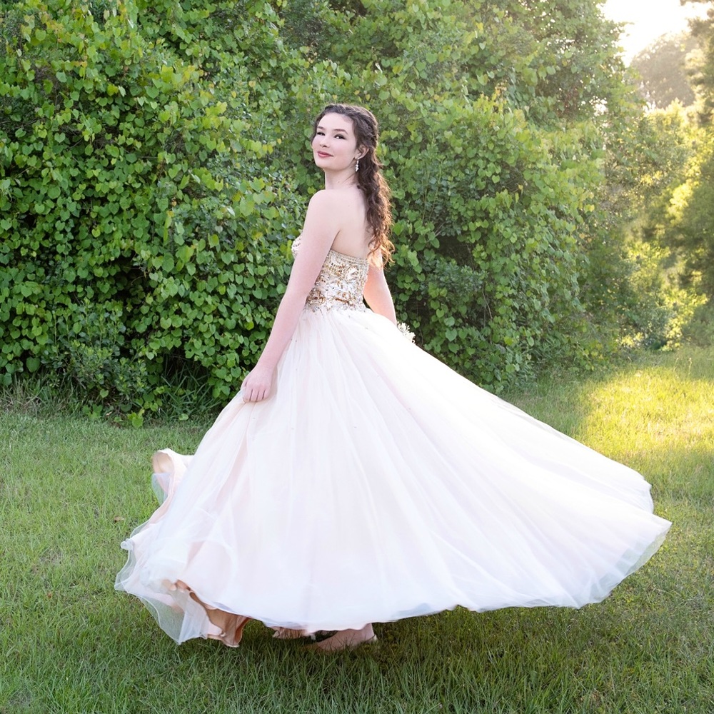 Meet your Posher, Katie